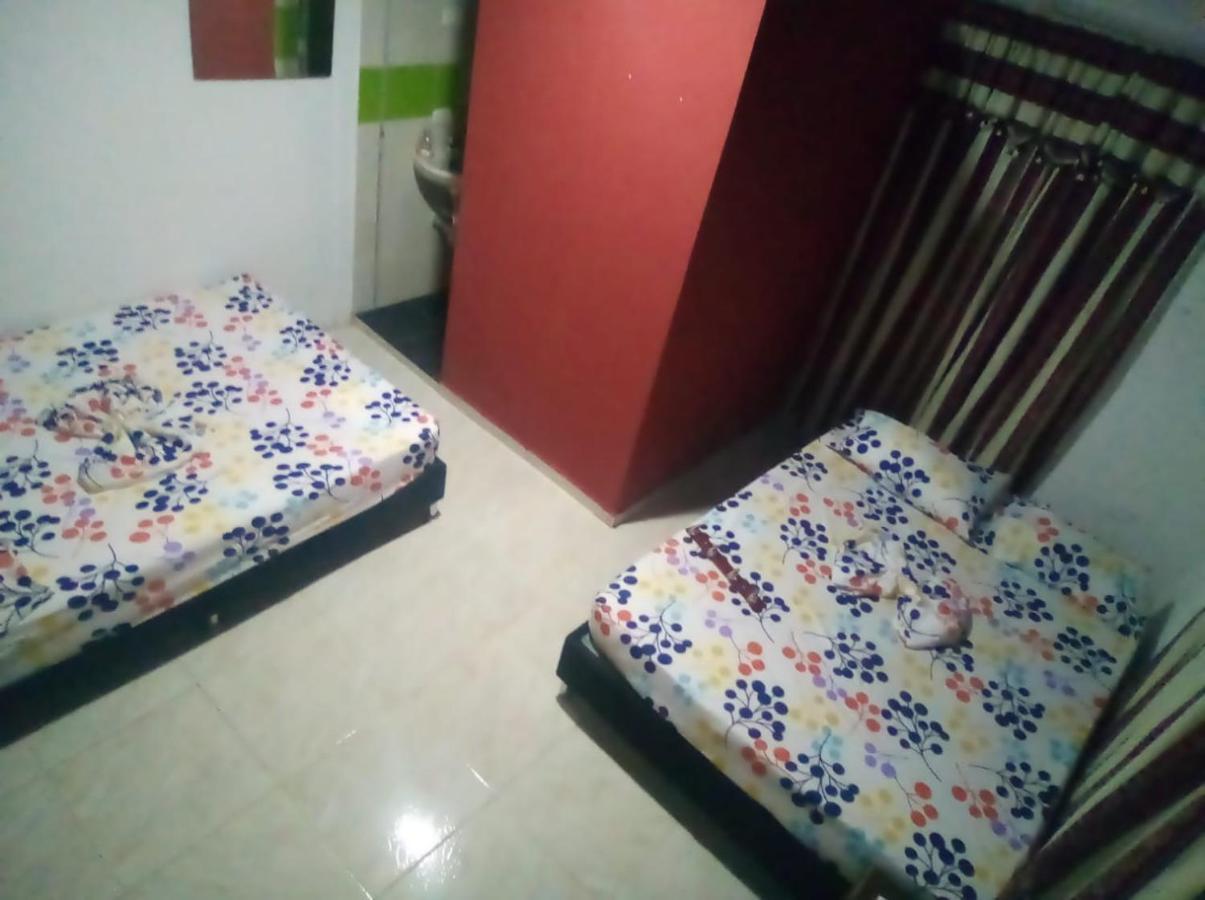 Hostal Sarita Вільяв'єха Екстер'єр фото